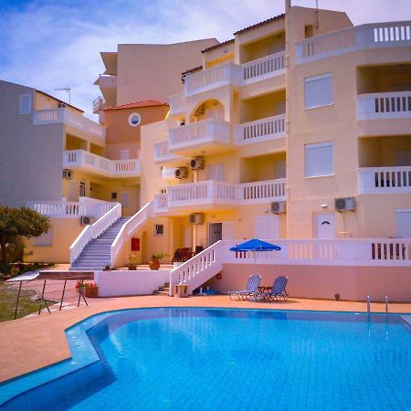 Kalimera Hotel Agia Marina Exterior foto