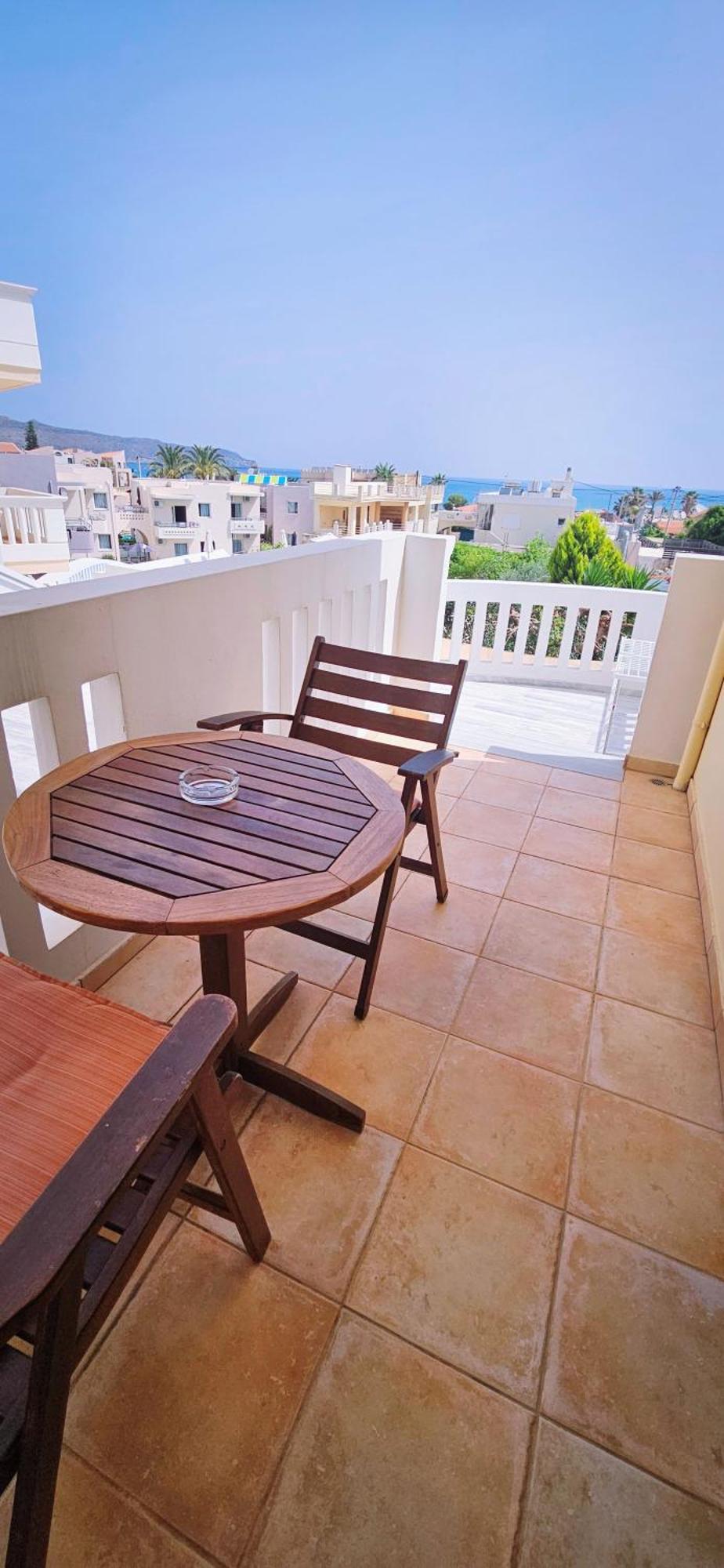 Kalimera Hotel Agia Marina Exterior foto